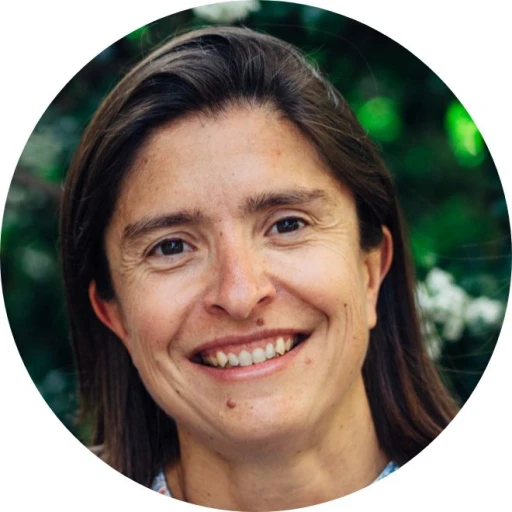 Interview de Florence Roulenq : Stratégies de Marketing International et Innovation Durable dans l'Industrie du Bricolage et des Adhésifs